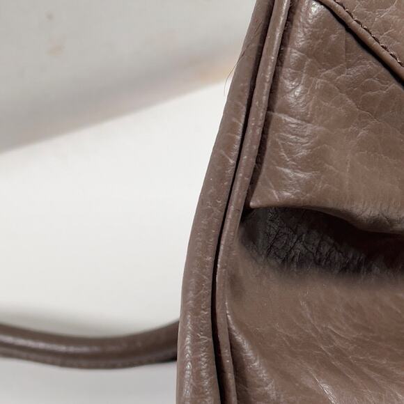 Guess Taupe Brown Large Hobo Metal Studded Distressed Leather Tote Vintage Y2K - Picture 14 of 16